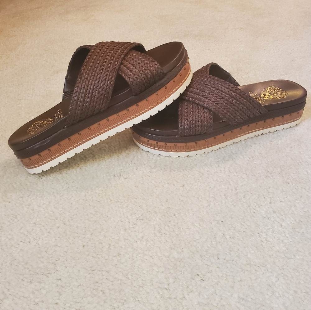 Vince Camuto Sandals Size 6